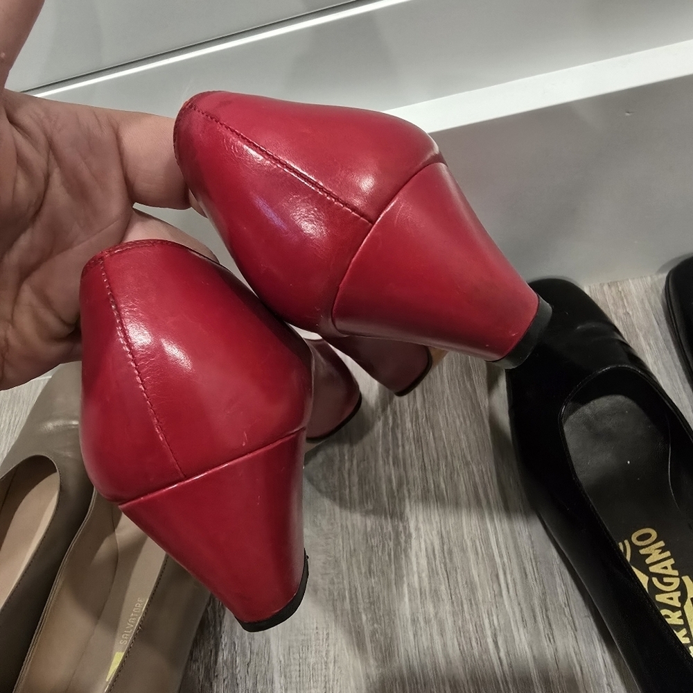 Salvatore Ferragamo Leather Pumps - Red and Brown - Picture 7 of 9